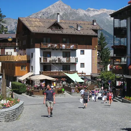 阿希耶塔酒店 2*