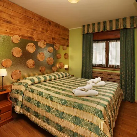 阿希耶塔酒店 Oulx